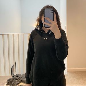 Nike women’s hoodie